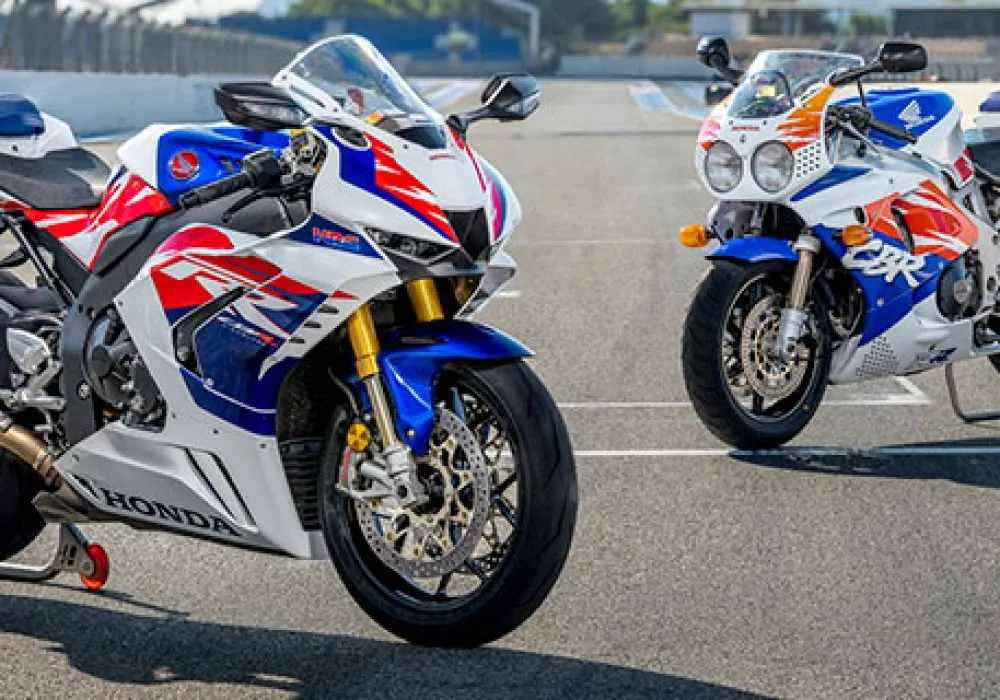 Concessionária Honda Freeway | Motos Honda 0 KM é na Honda Freeway, conheça mais CBR 1000RR-R FIREBLADE SP 30 anos nunca passaram tão rápido.