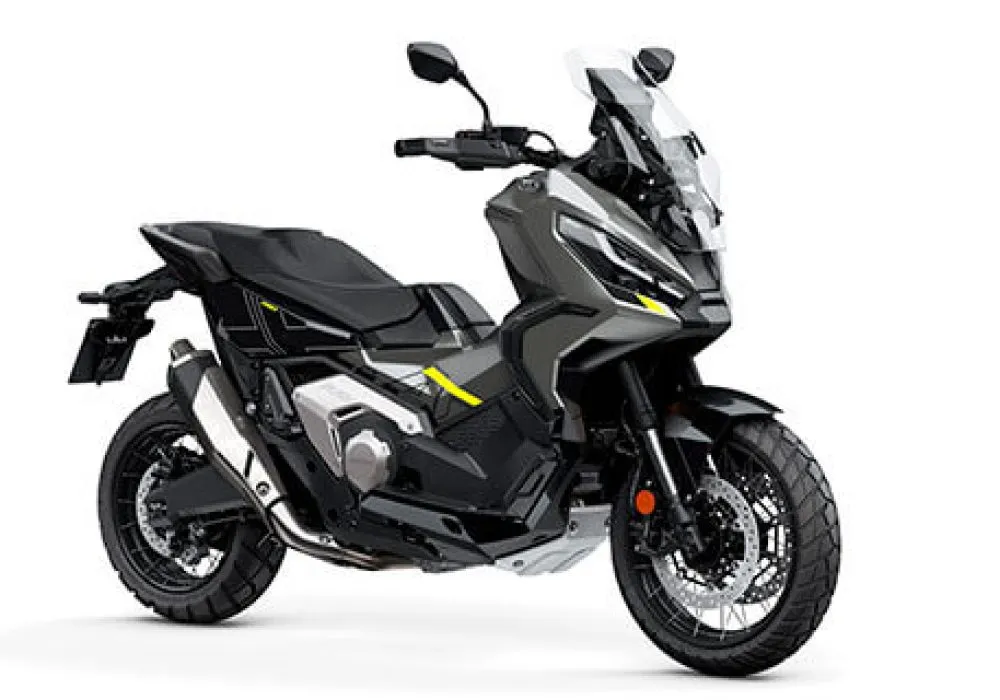 A X-ADV apresenta um design moderno e ergonômico, oferecendo uma postura de pilotagem relaxada e um visual arrojado que se destaca em qualquer ambiente urbano. Confira na Honda Freeway.